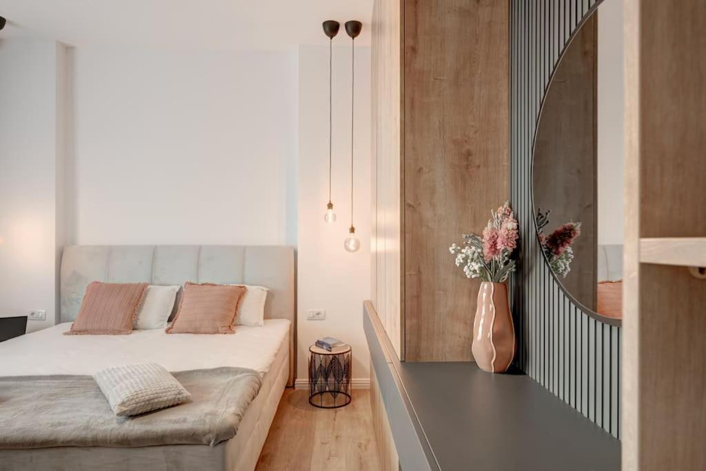 Apartamento Oasis On Calea Victoriei Bucarest Exterior foto