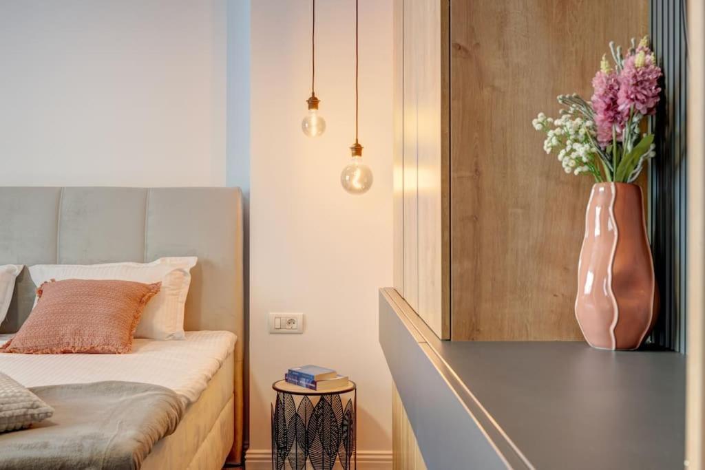 Apartamento Oasis On Calea Victoriei Bucarest Exterior foto